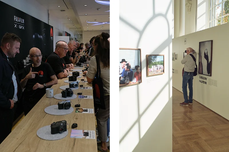 Blick über eine Glasvitrine auf die Ausstellung
